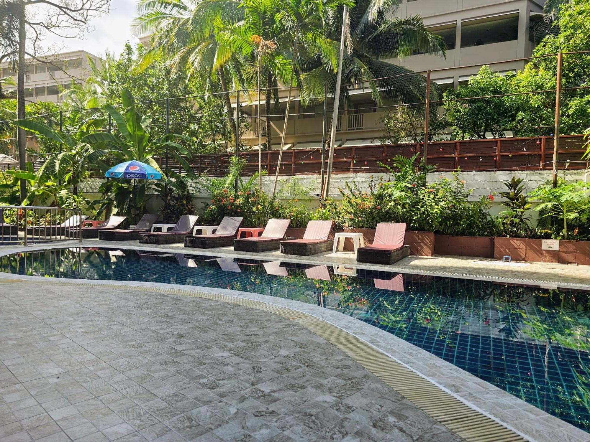 Patong Central Residence And Apartment Luaran gambar