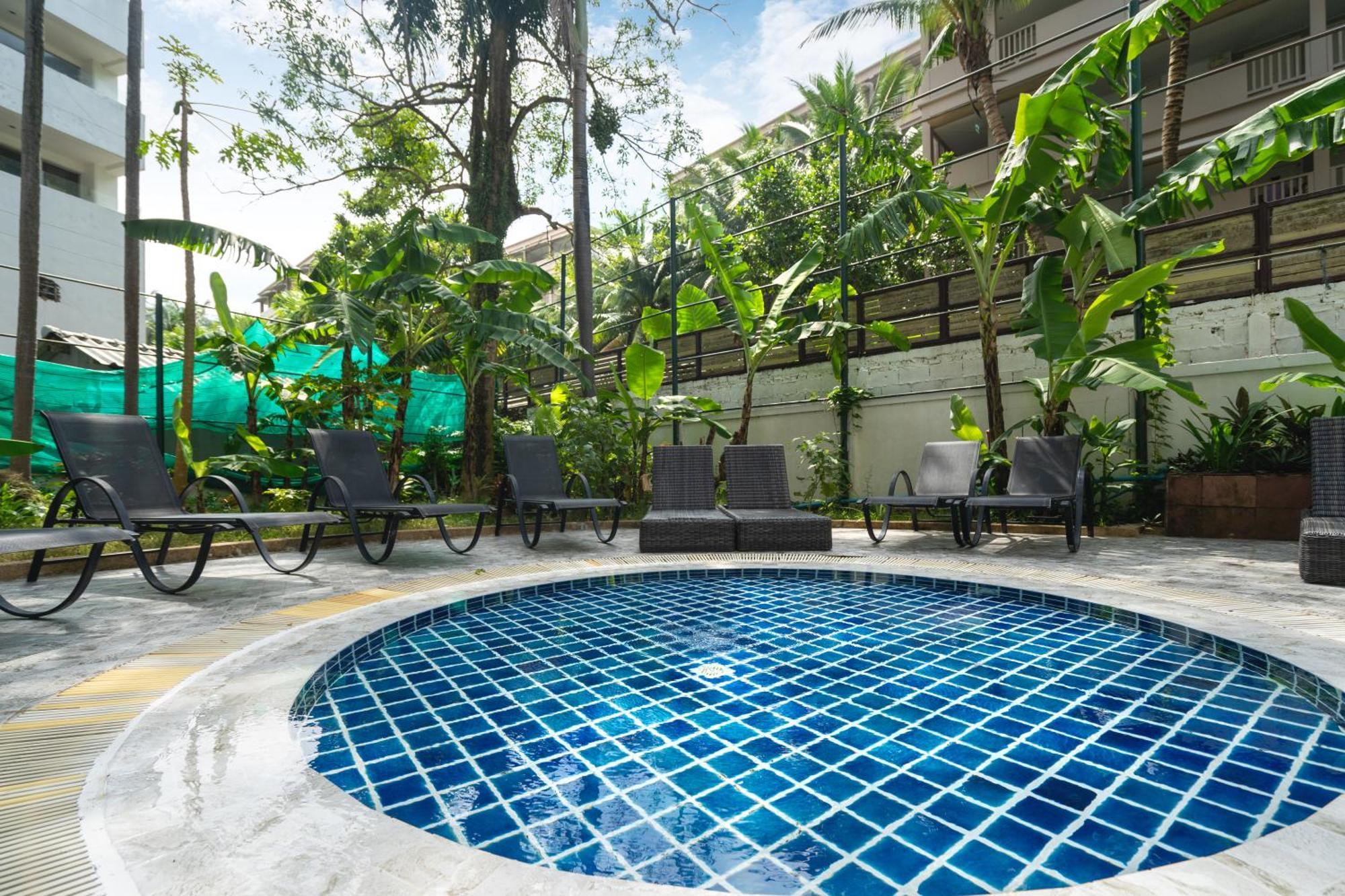Patong Central Residence And Apartment Luaran gambar