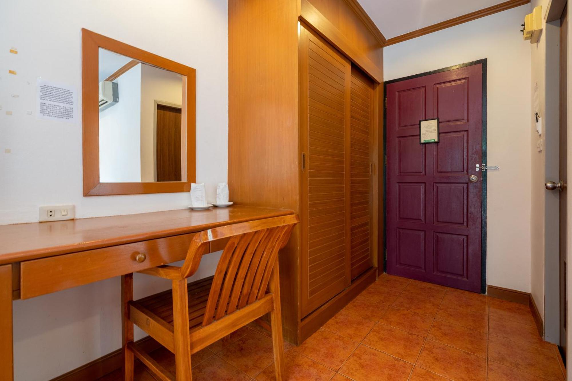 Patong Central Residence And Apartment Luaran gambar