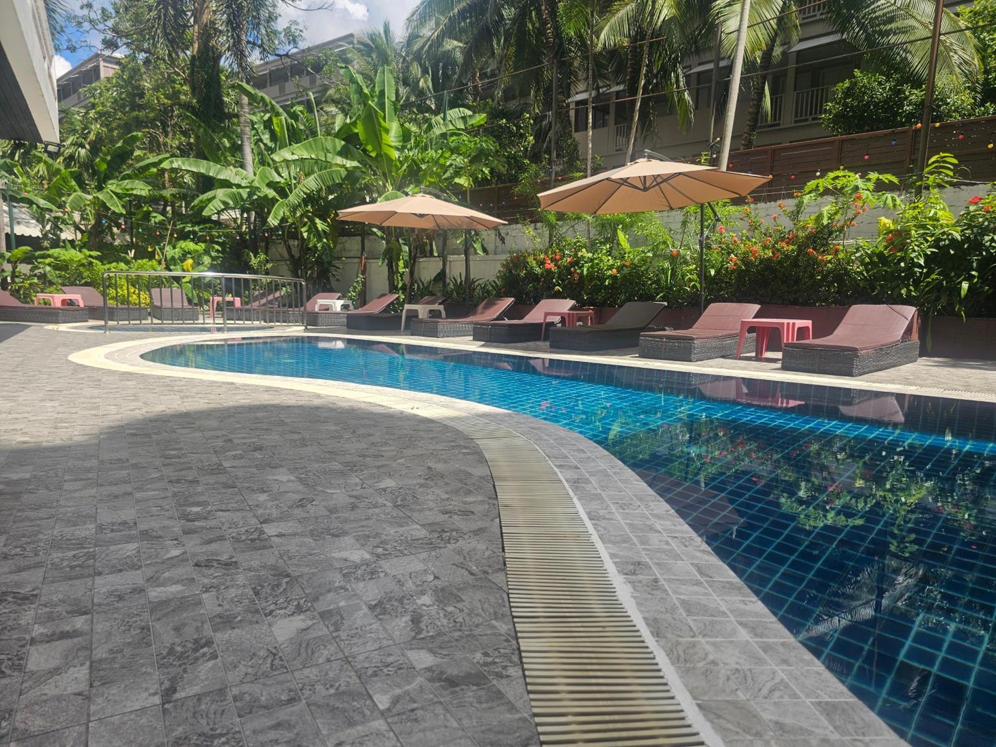 Patong Central Residence And Apartment Luaran gambar